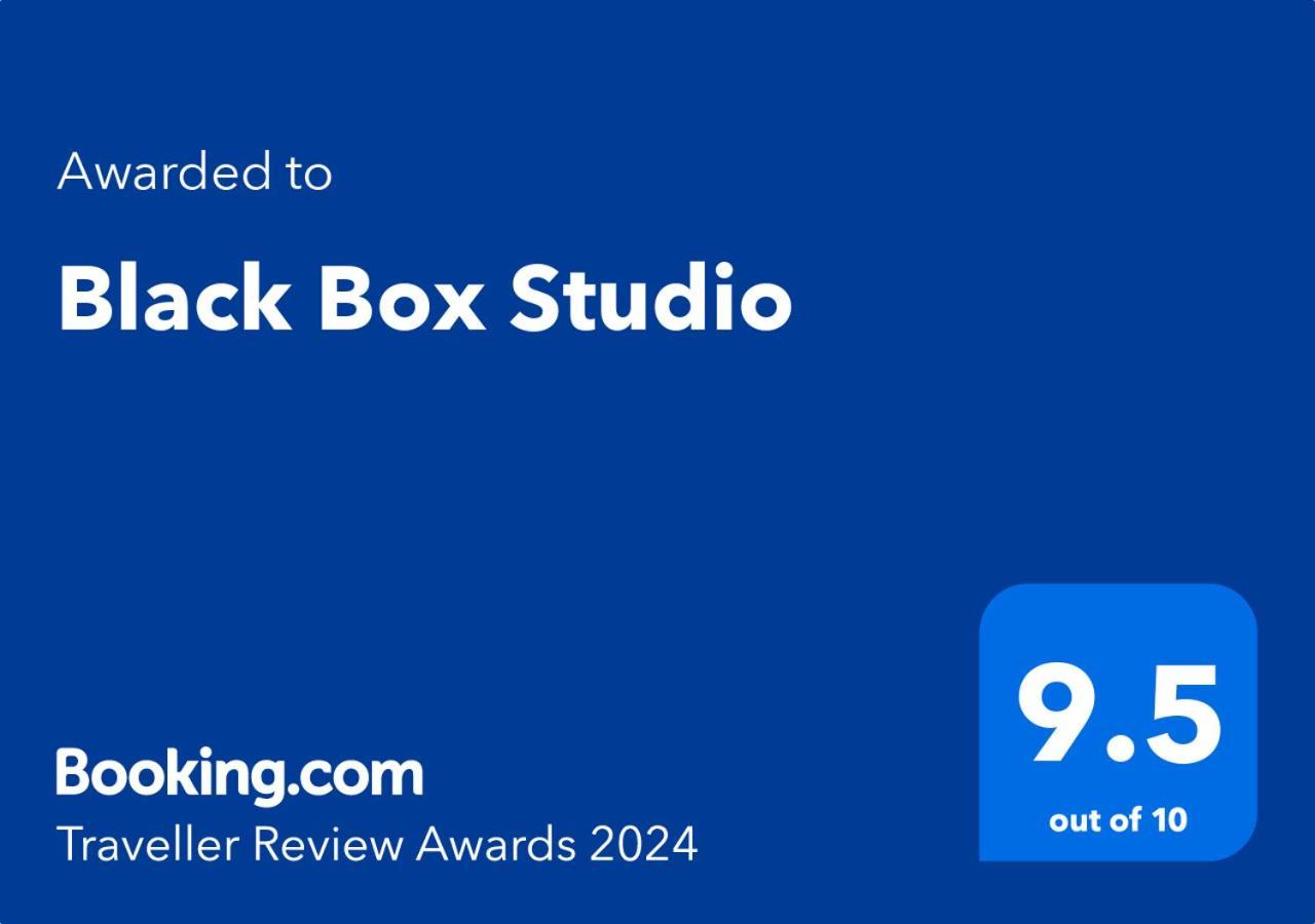 Black Box Studio Szmoljan Kültér fotó