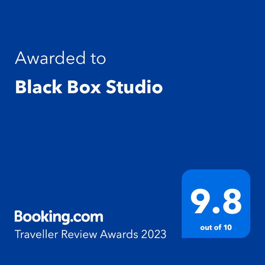 Black Box Studio Szmoljan Kültér fotó
